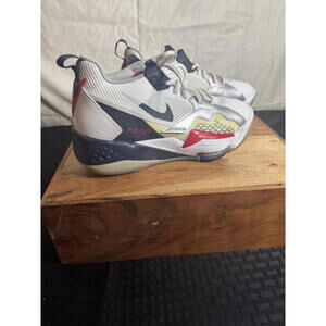 Nike‎ Jordan Retro Sneakers - Size 5 Youth